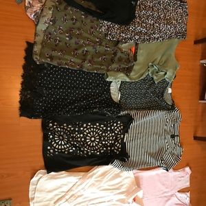 Mystery bundle of women’s xs clothing.